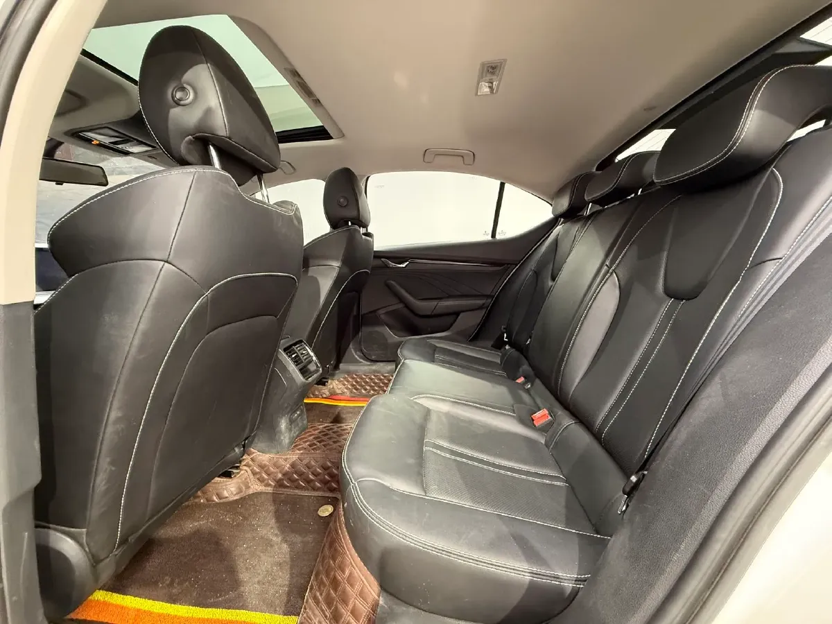 2022 Skoda Octavia 1.4T 150HP L4 7DCT,autocango,china used car exporter,china ev exporter,chinese used car exporter,chinese used ev exporter