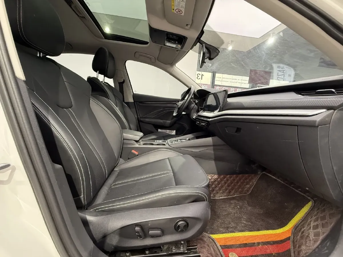 2022 Skoda Octavia 1.4T 150HP L4 7DCT,autocango,china used car exporter,china ev exporter,chinese used car exporter,chinese used ev exporter