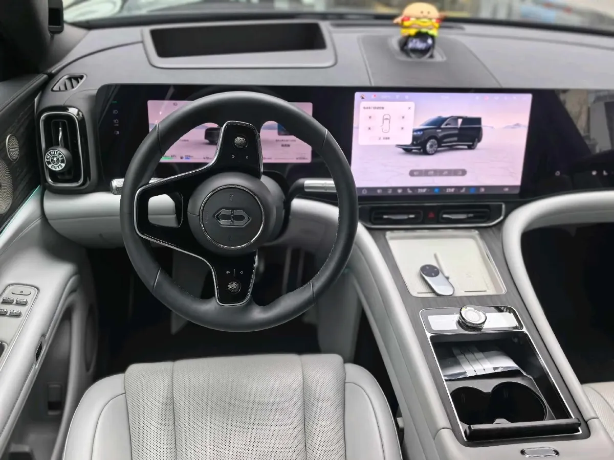 2024 AITO AITO M9 1.5T 152HP L4 REEV 42KWH,autocango,china used car exporter,china ev exporter,chinese used car exporter,chinese used ev exporter