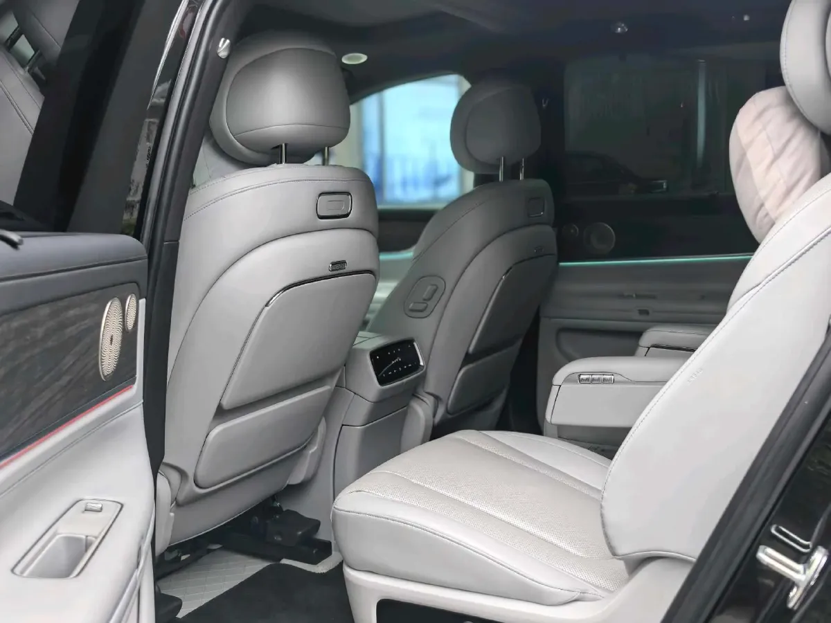 2024 AITO AITO M9 1.5T 152HP L4 REEV 42KWH,autocango,china used car exporter,china ev exporter,chinese used car exporter,chinese used ev exporter