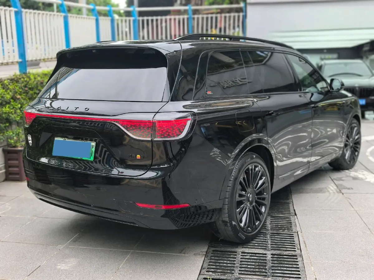 2024 AITO AITO M9 1.5T 152HP L4 REEV 42KWH,autocango,china used car exporter,china ev exporter,chinese used car exporter,chinese used ev exporter