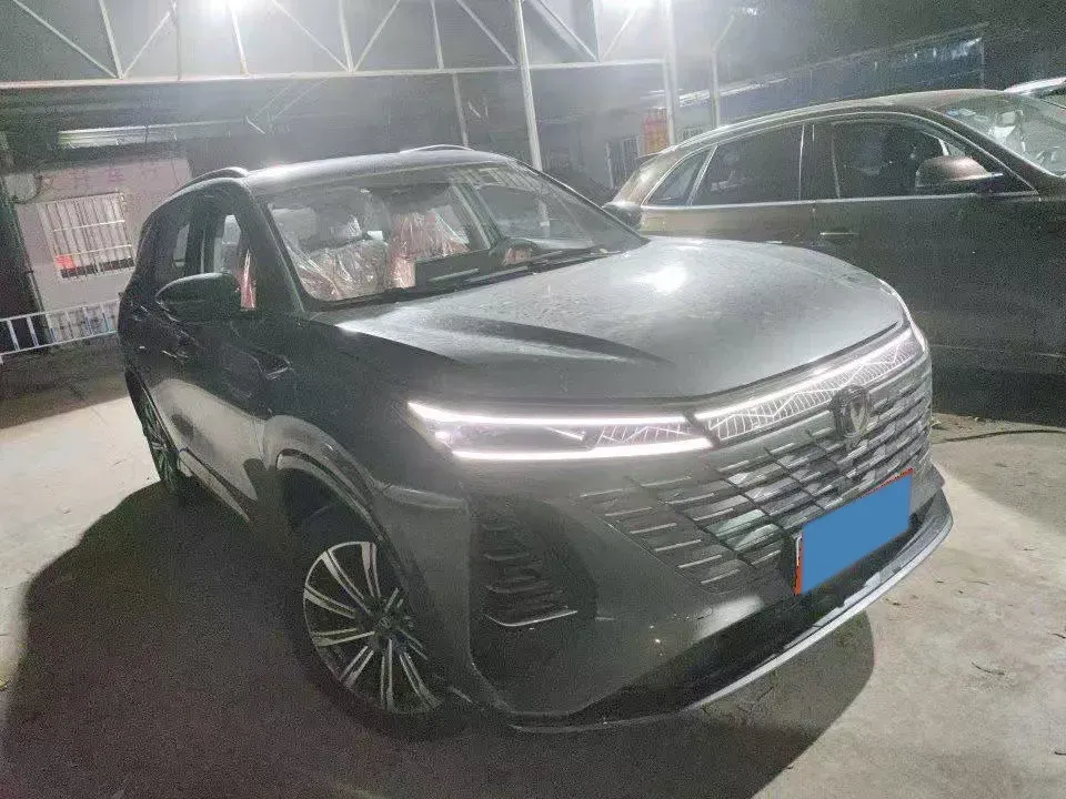 2026 ChangAn CS75 Plus 1.5T 192HP L4 8AT,autocango,china used car exporter,china ev exporter,chinese used car exporter,chinese used ev exporter