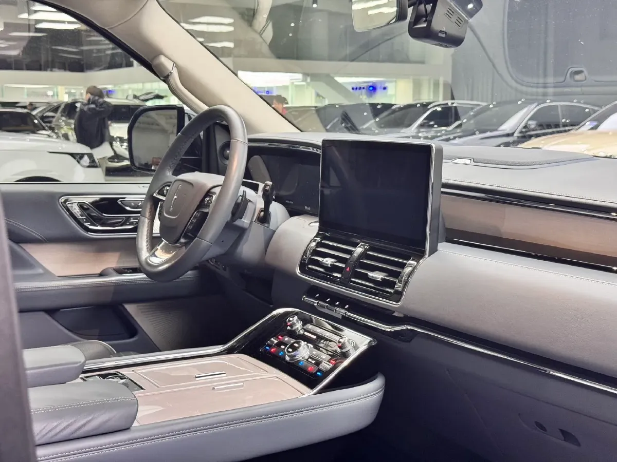 2022 Porsche Panamera 2.9T 330HP V6 8DCT PHEV 17.9KWH,autocango,china used car exporter,china ev exporter,chinese used car exporter,chinese used ev exporter