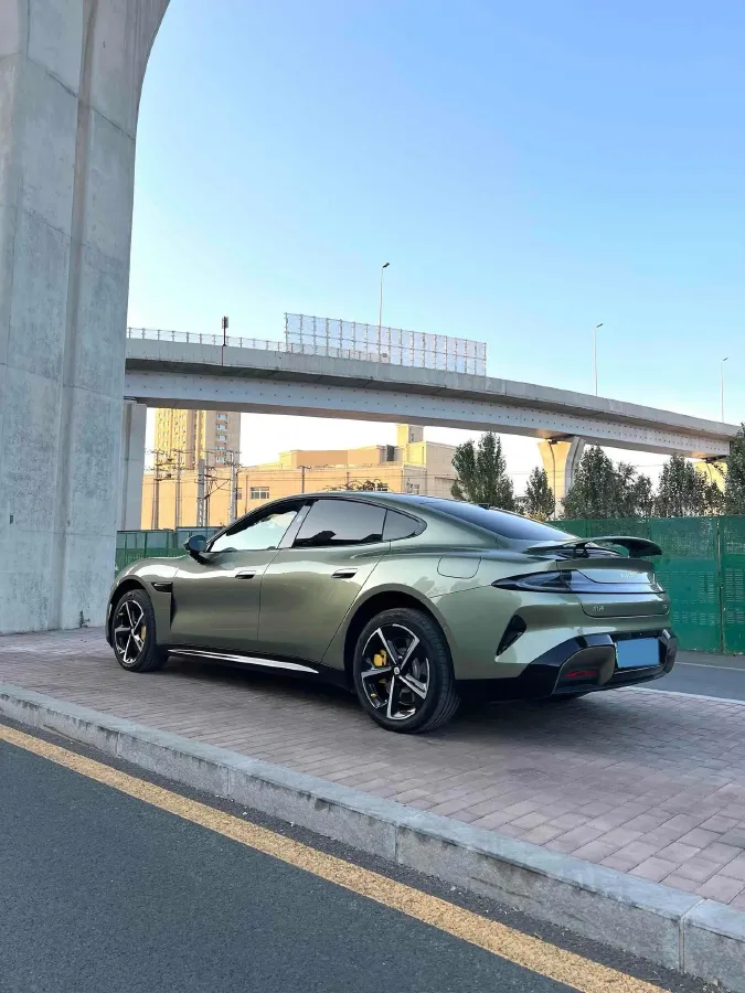 2024 MI SU7 BEV 101KWH,autocango,china used car exporter,china ev exporter,chinese used car exporter,chinese used ev exporter