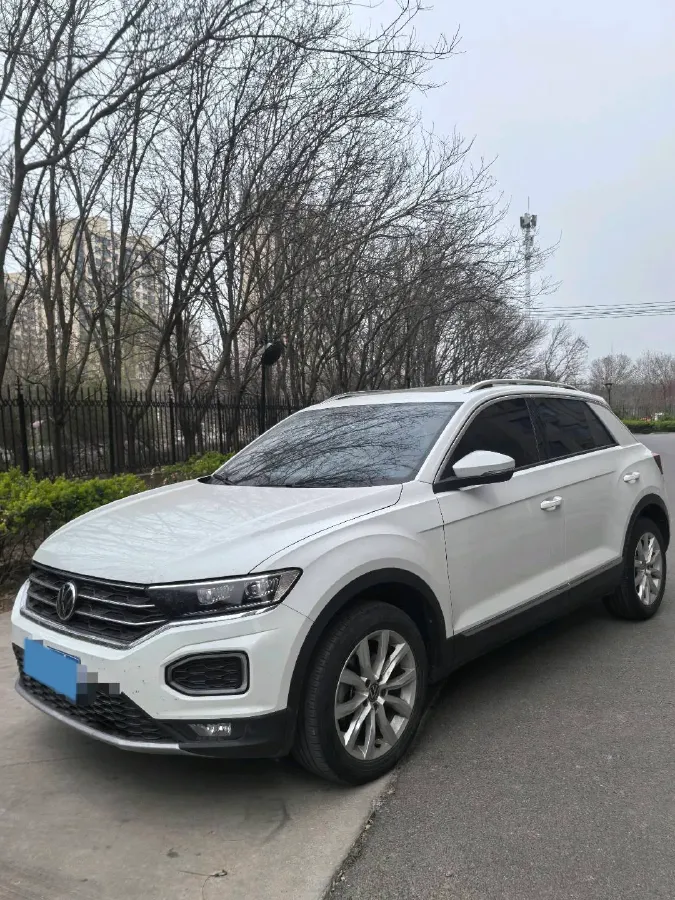 2022 Volkswagen T-Roc 1.4T 150HP L4 7DCT,autocango,china used car exporter,china ev exporter,chinese used car exporter,chinese used ev exporter