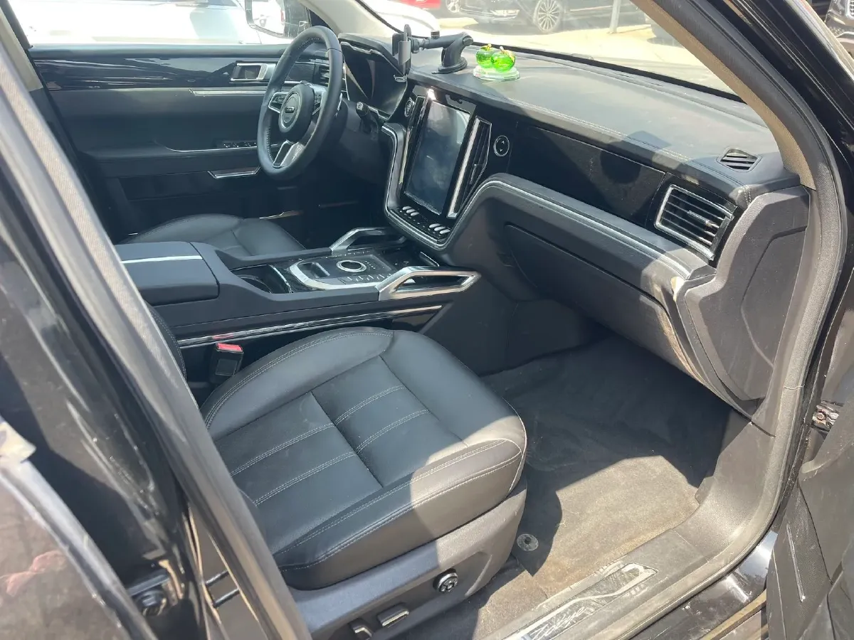 2017 Zotye T700 1.8T 177HP L4 6DCT,autocango,china used car exporter,china ev exporter,chinese used car exporter,chinese used ev exporter