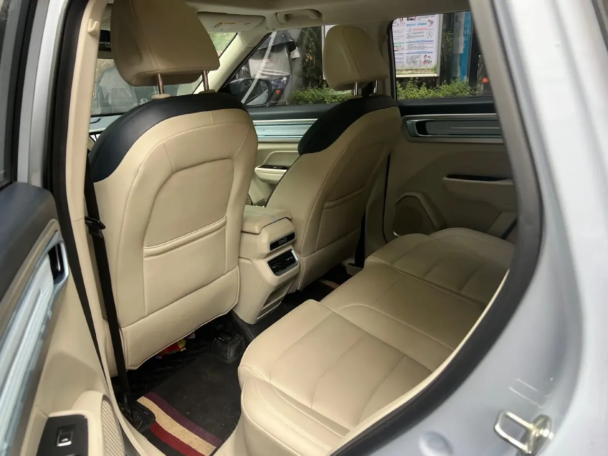 2023 Geely ICON 1.5T 181HP L4 7DCT,autocango,china used car exporter,china ev exporter,chinese used car exporter,chinese used ev exporter