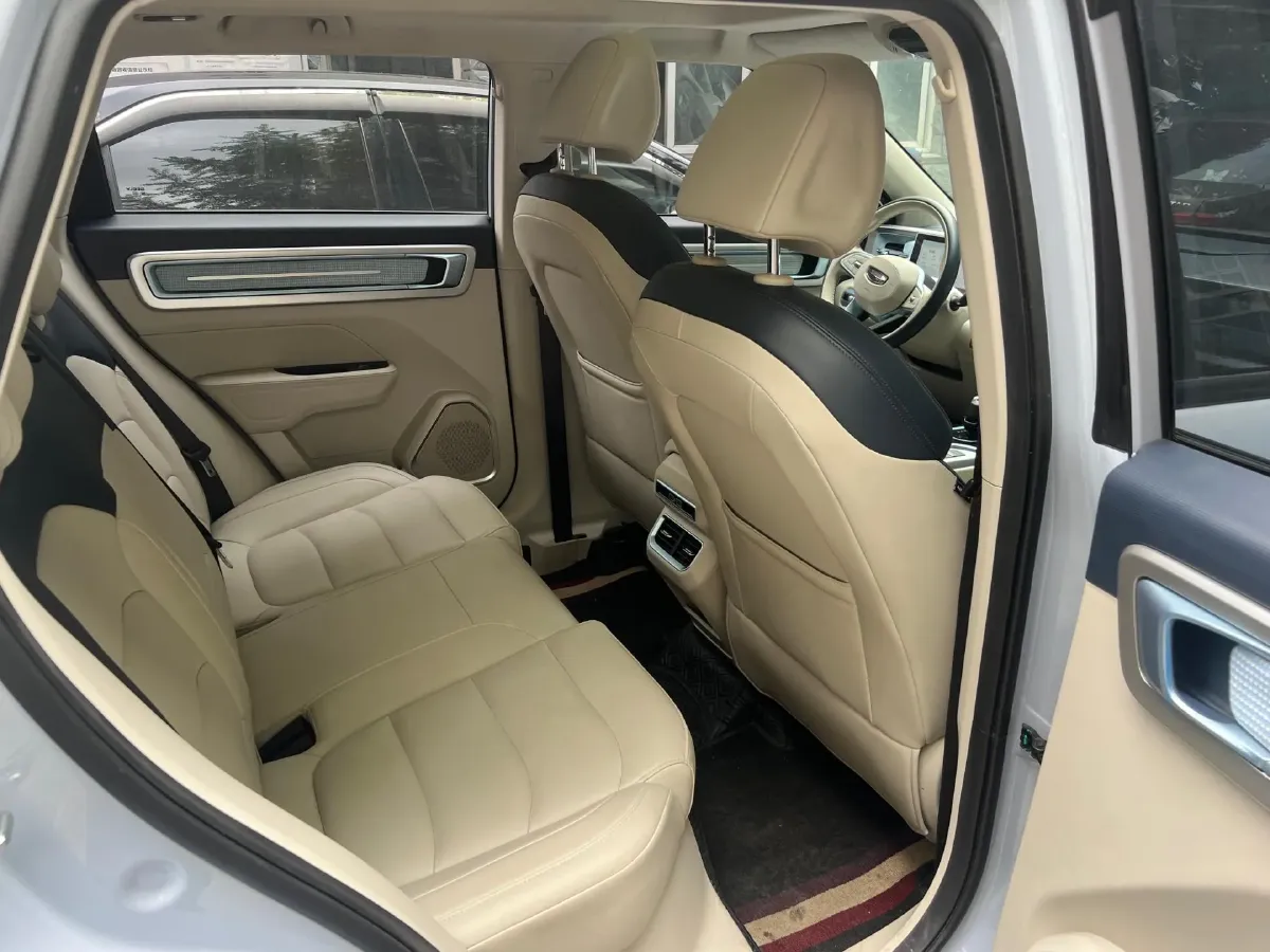 2023 Geely ICON 1.5T 181HP L4 7DCT,autocango,china used car exporter,china ev exporter,chinese used car exporter,chinese used ev exporter