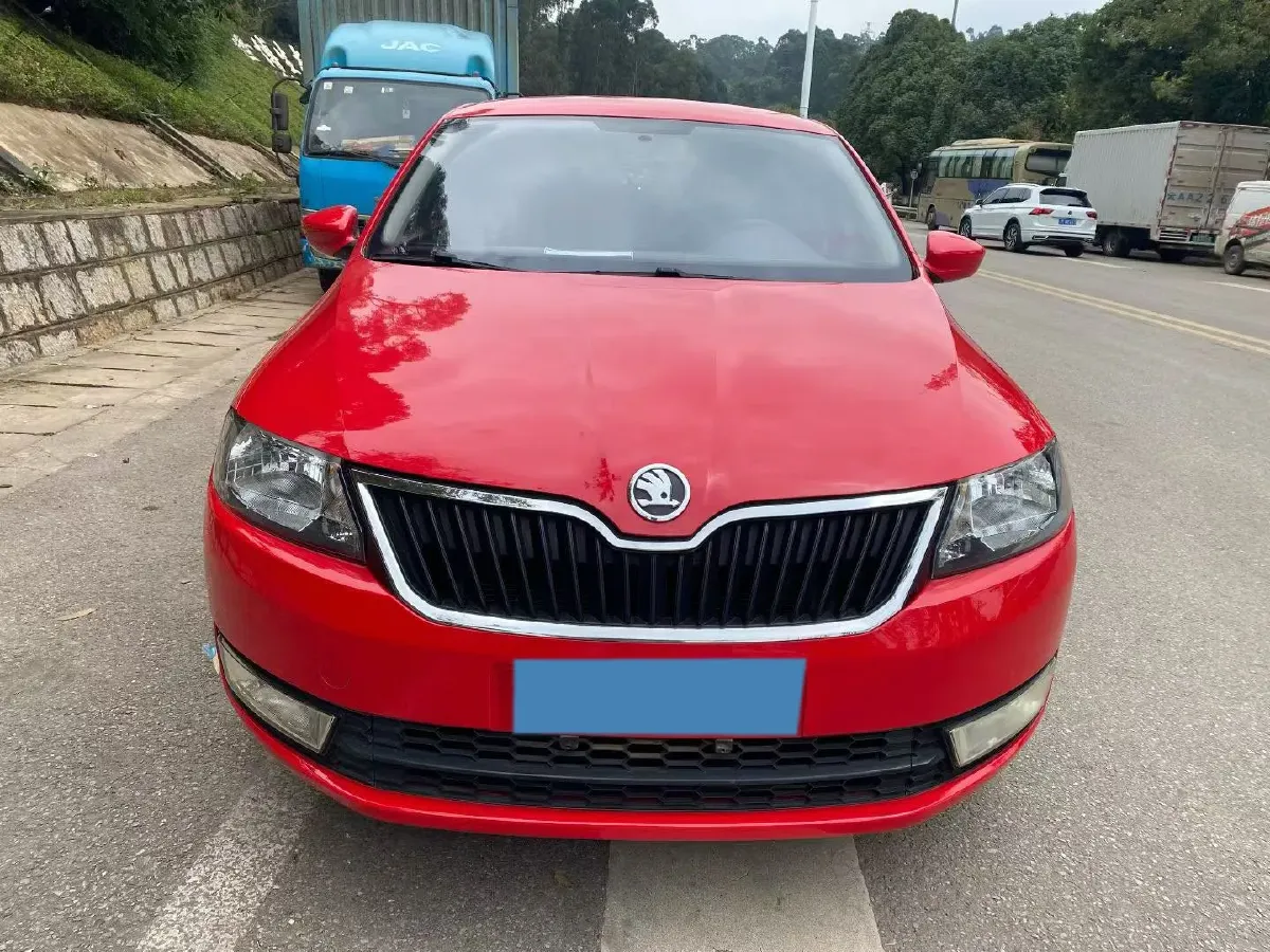 2016 Skoda Rapid Spaceback 1.4L 90HP L4 5MT,autocango,china used car exporter,china ev exporter,chinese used car exporter,chinese used ev exporter