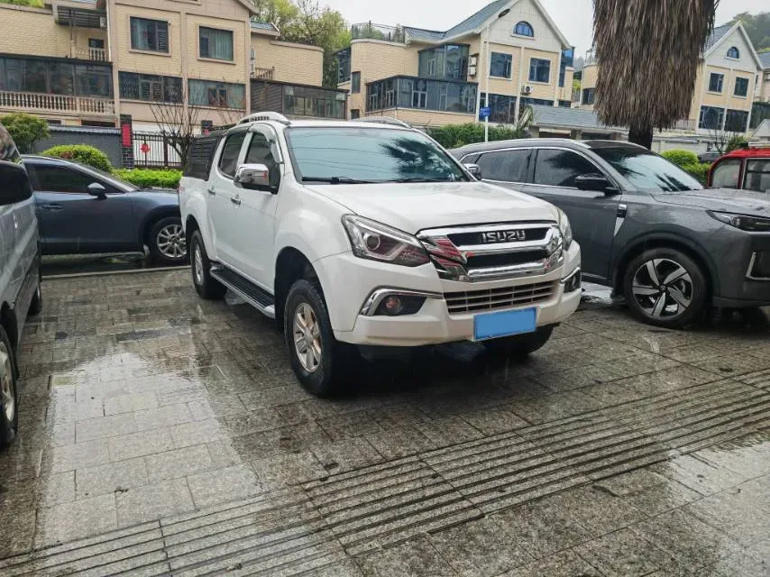 2019 Isuzu D-MAX 3.0T 177HP L4 6AT,autocango,china used car exporter,china ev exporter,chinese used car exporter,chinese used ev exporter