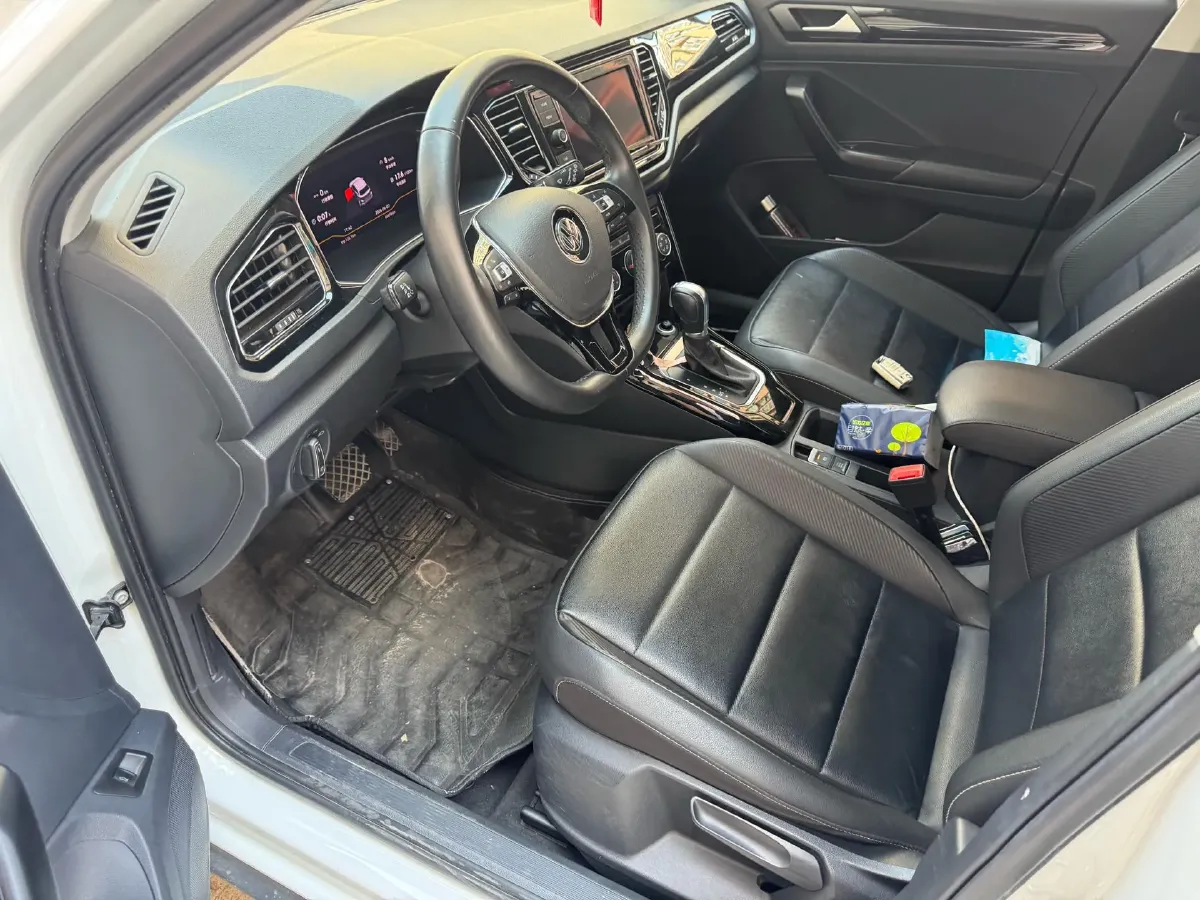 2020 Volkswagen T-Roc 1.4T 150HP L4 7DCT,autocango,china used car exporter,china ev exporter,chinese used car exporter,chinese used ev exporter
