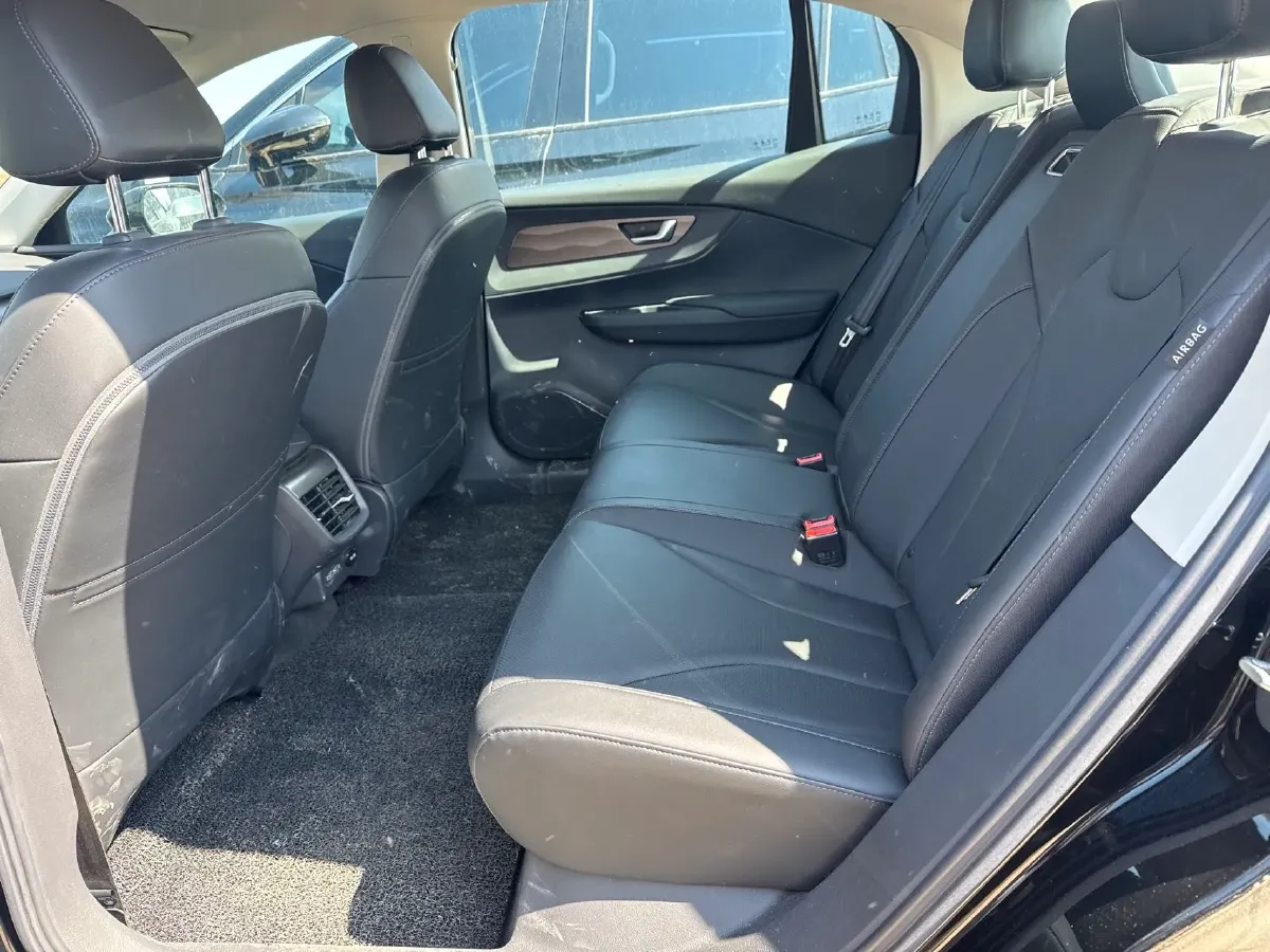 2024 HongQi E-QM5 BEV 60KWH,autocango,china used car exporter,china ev exporter,chinese used car exporter,chinese used ev exporter