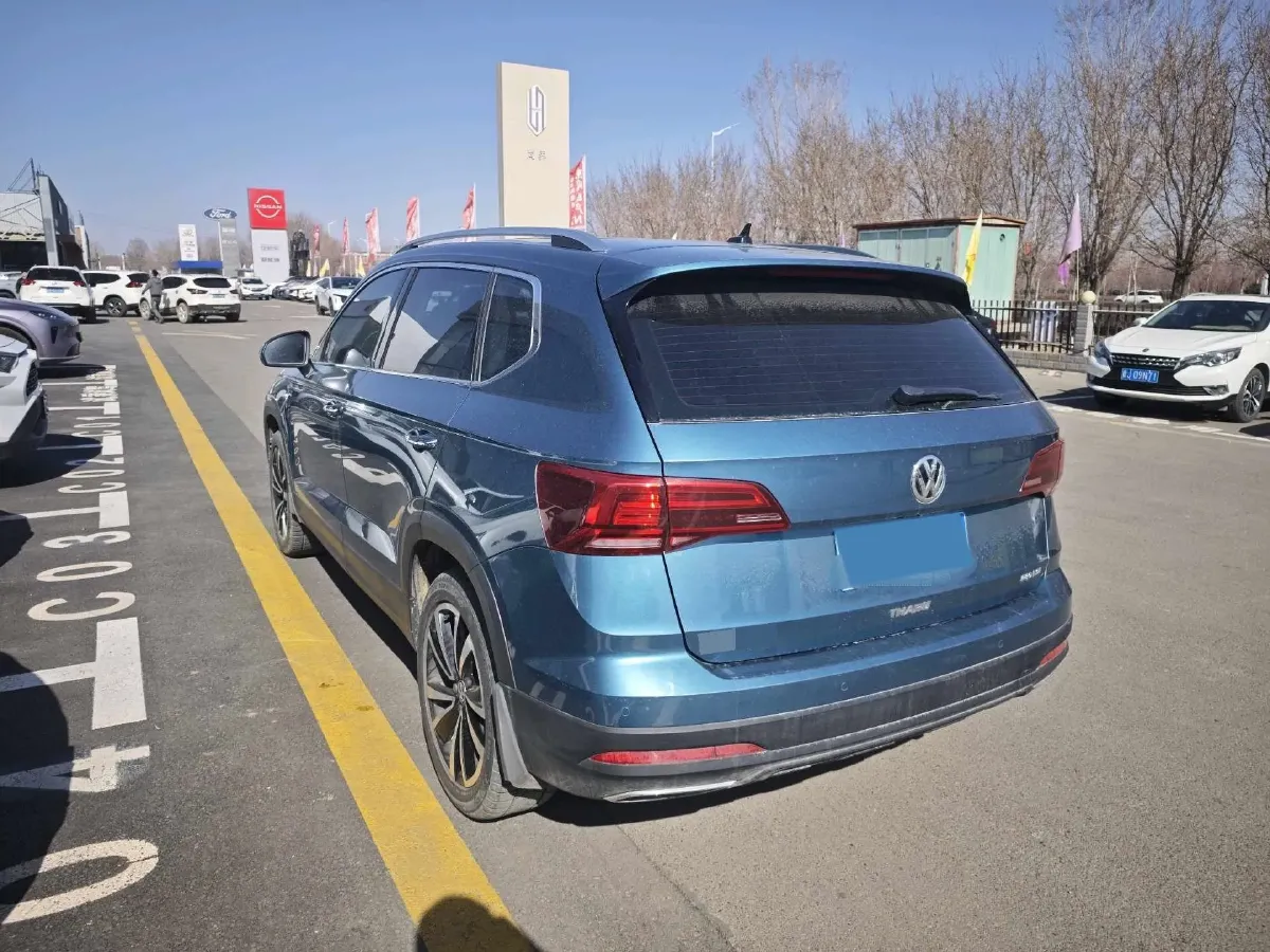 2019 MINI MINI 1.5T 102HP L3 7DCT,autocango,china used car exporter,china ev exporter,chinese used car exporter,chinese used ev exporter