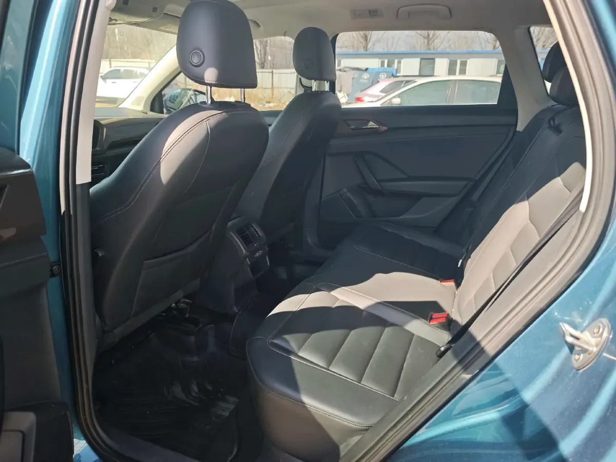 2019 MINI MINI 1.5T 102HP L3 7DCT,autocango,china used car exporter,china ev exporter,chinese used car exporter,chinese used ev exporter