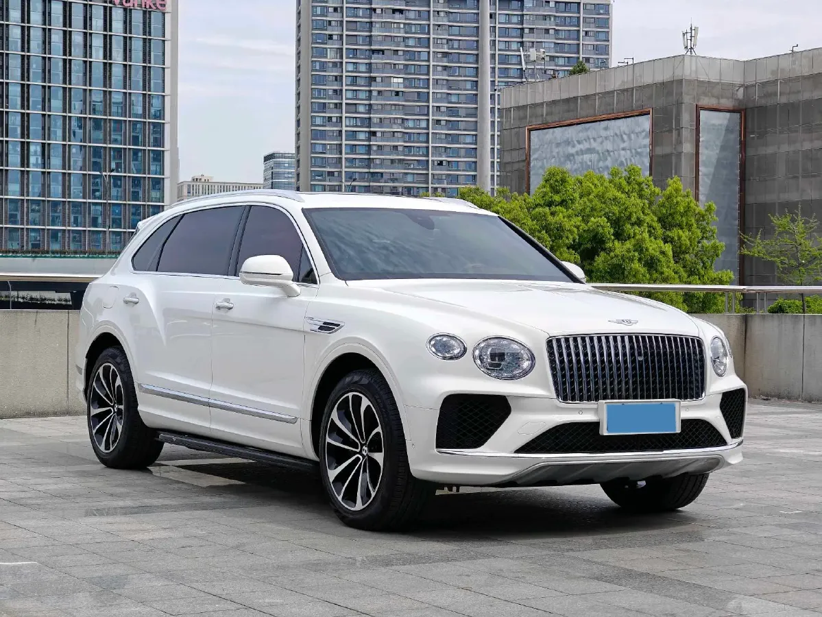 2024 Bentley Bentayga 4.0T 550HP V8 8AT,autocango,china used car exporter,china ev exporter,chinese used car exporter,chinese used ev exporter