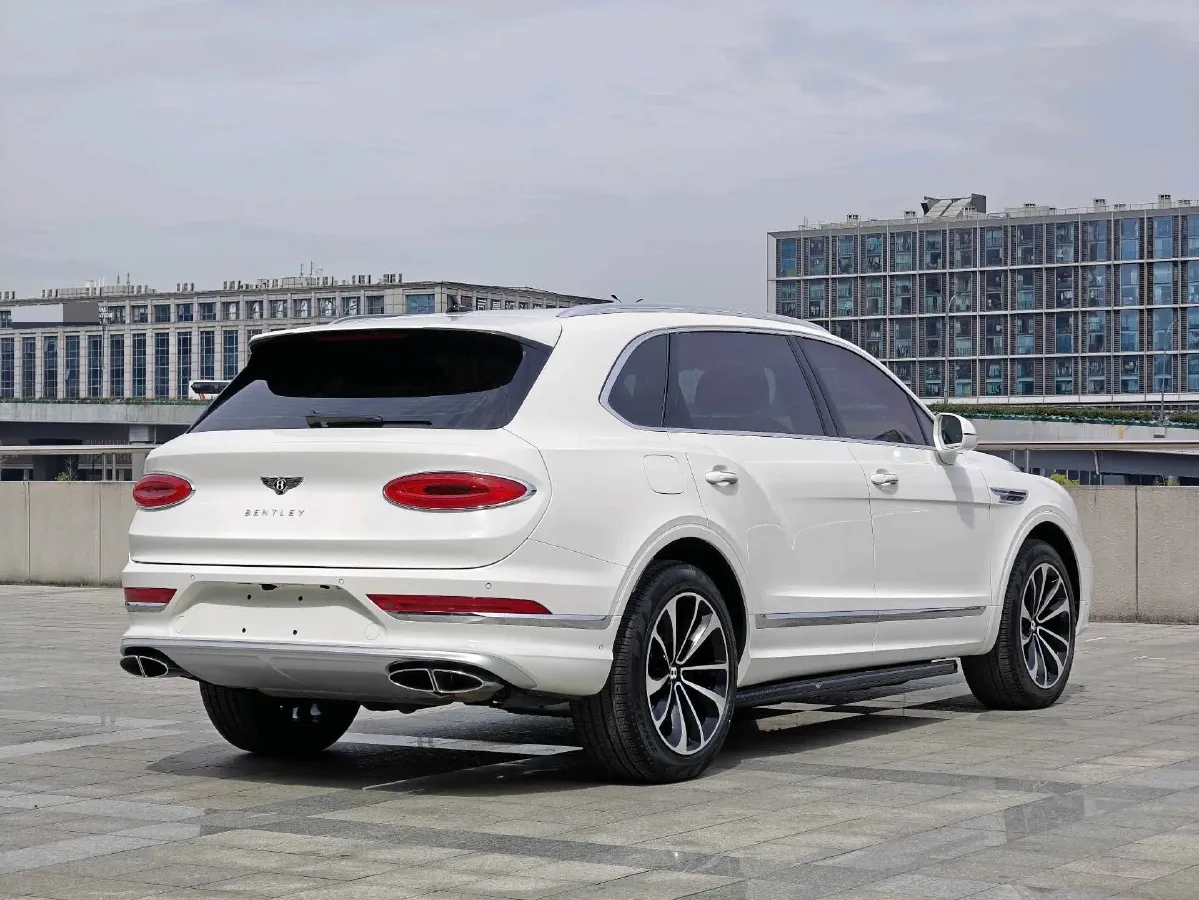 2024 Bentley Bentayga 4.0T 550HP V8 8AT,autocango,china used car exporter,china ev exporter,chinese used car exporter,chinese used ev exporter
