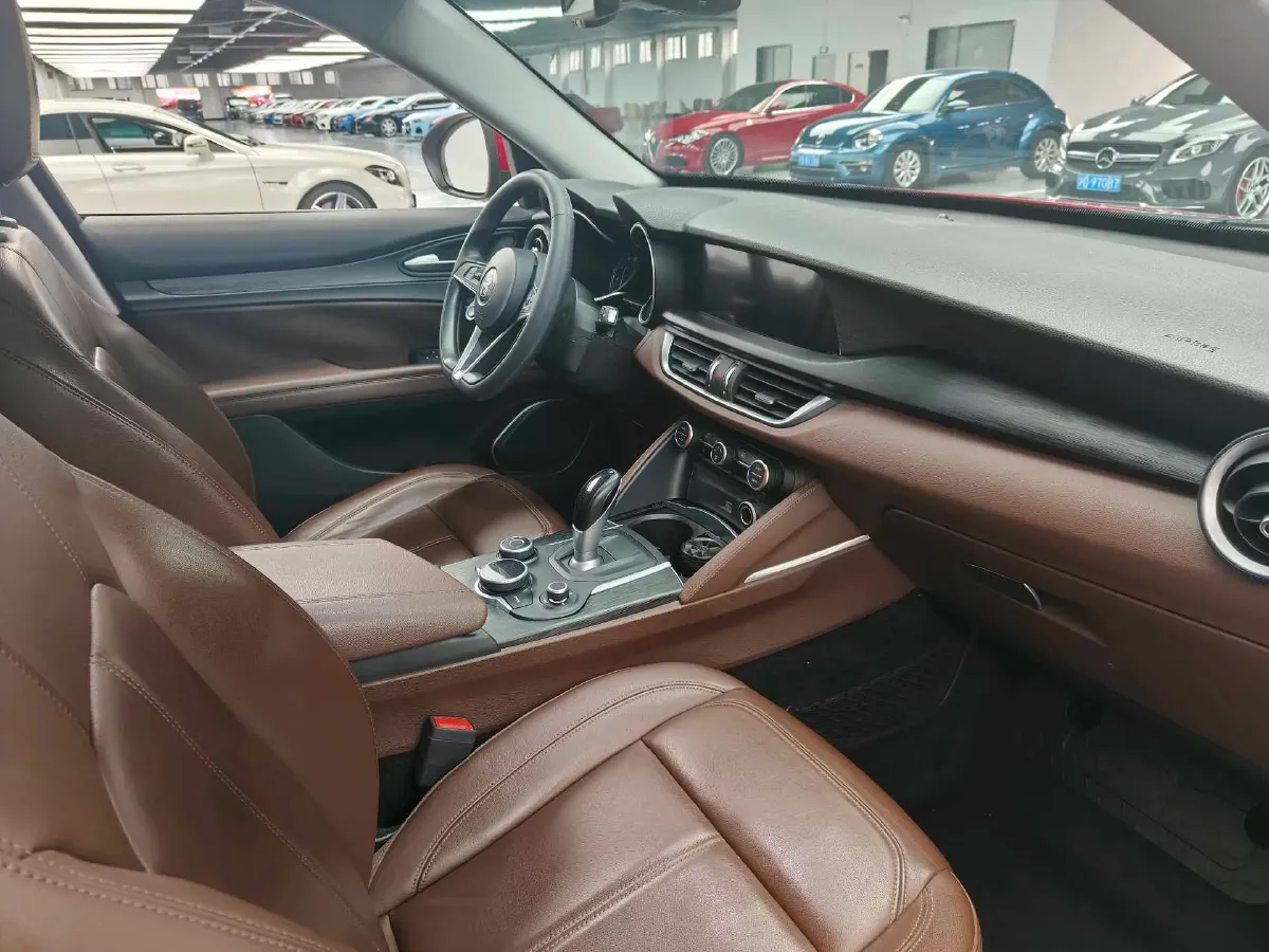 2017 Lexus NX 2.0T 238HP L4 6AT,autocango,china used car exporter,china ev exporter,chinese used car exporter,chinese used ev exporter