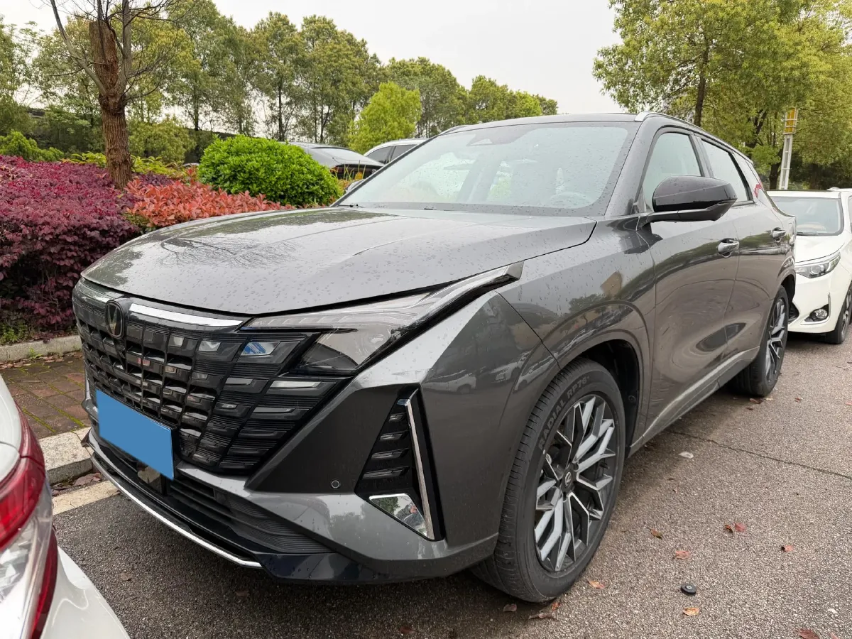 2025 ChangAn UNI-Z 1.5T 188HP L4 7DCT,autocango,china used car exporter,china ev exporter,chinese used car exporter,chinese used ev exporter