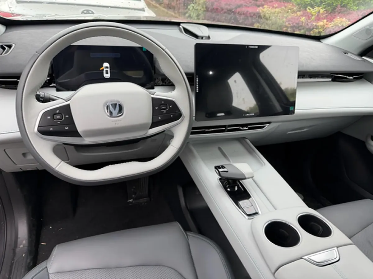 2025 ChangAn UNI-Z 1.5T 188HP L4 7DCT,autocango,china used car exporter,china ev exporter,chinese used car exporter,chinese used ev exporter