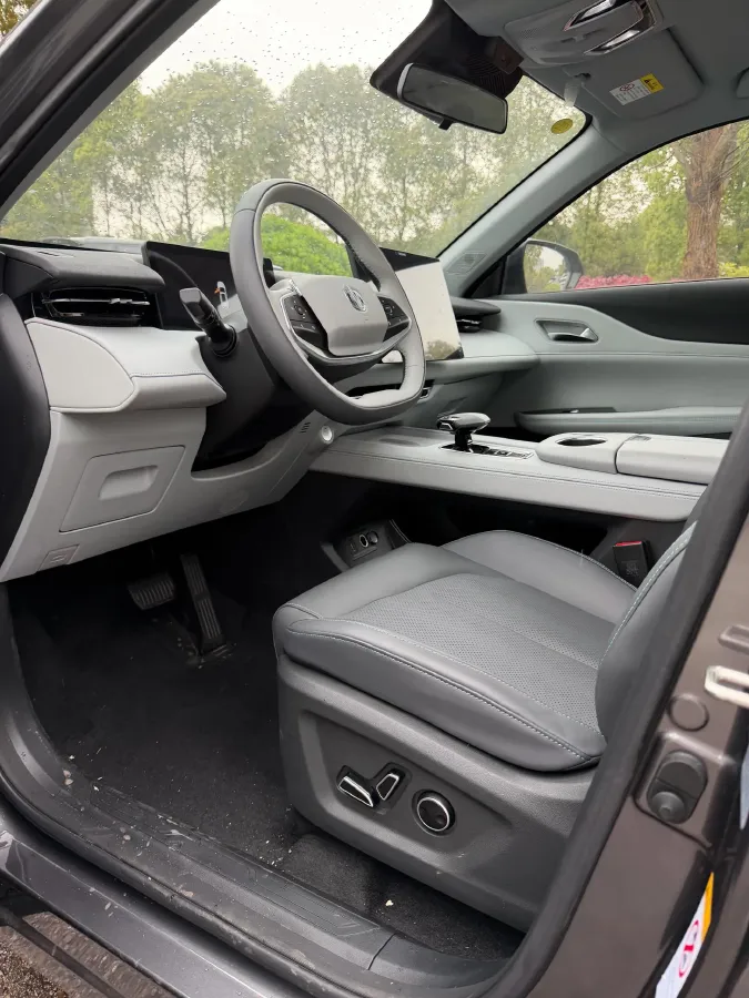 2025 ChangAn UNI-Z 1.5T 188HP L4 7DCT,autocango,china used car exporter,china ev exporter,chinese used car exporter,chinese used ev exporter