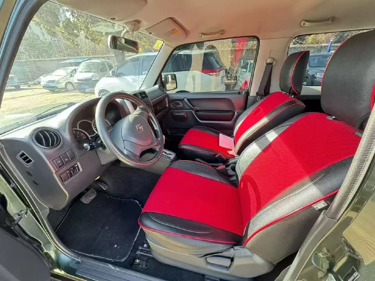 2015 Suzuki Jimny 1.3L 85HP L4 4AT,autocango,china used car exporter,china ev exporter,chinese used car exporter,chinese used ev exporter