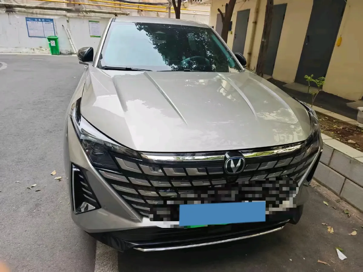 2024 ChangAn UNI-Z 1.5L 98HP L4 E-CVT PHEV 18.4KWH,autocango,china used car exporter,china ev exporter,chinese used car exporter,chinese used ev exporter