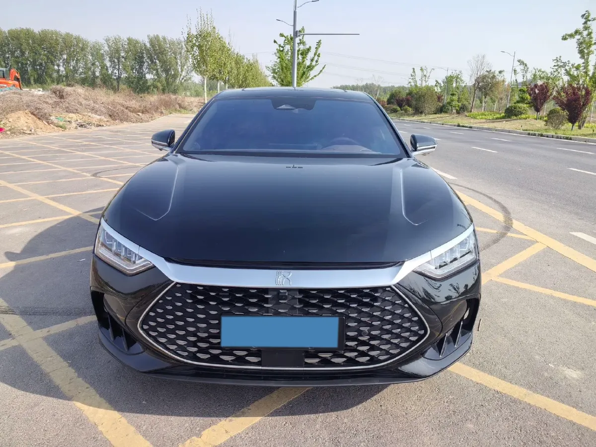 2022 Volkswagen Tiguan L 2.0T 186HP L4 7DCT,autocango,china used car exporter,china ev exporter,chinese used car exporter,chinese used ev exporter