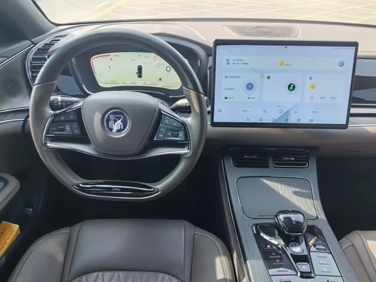 2022 Volkswagen Tiguan L 2.0T 186HP L4 7DCT,autocango,china used car exporter,china ev exporter,chinese used car exporter,chinese used ev exporter