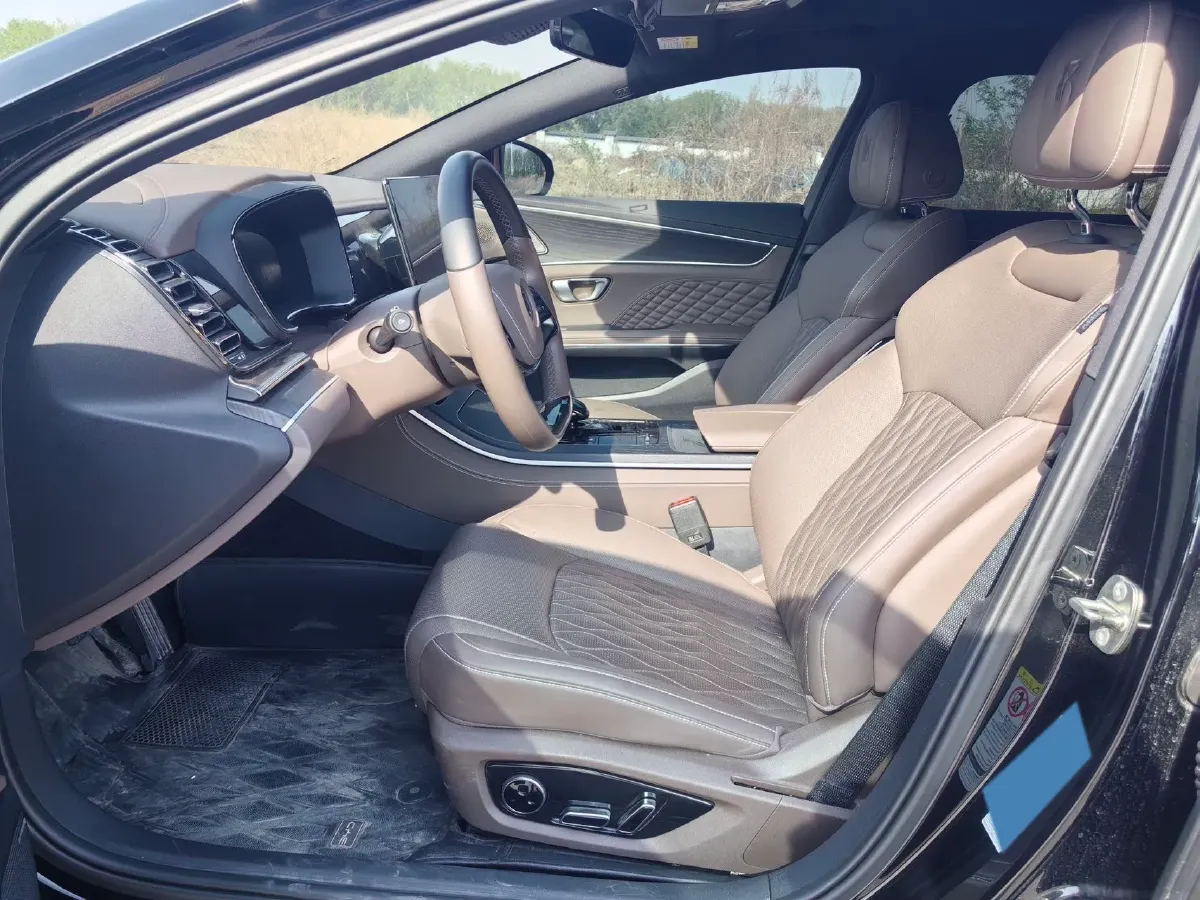 2022 Volkswagen Tiguan L 2.0T 186HP L4 7DCT,autocango,china used car exporter,china ev exporter,chinese used car exporter,chinese used ev exporter