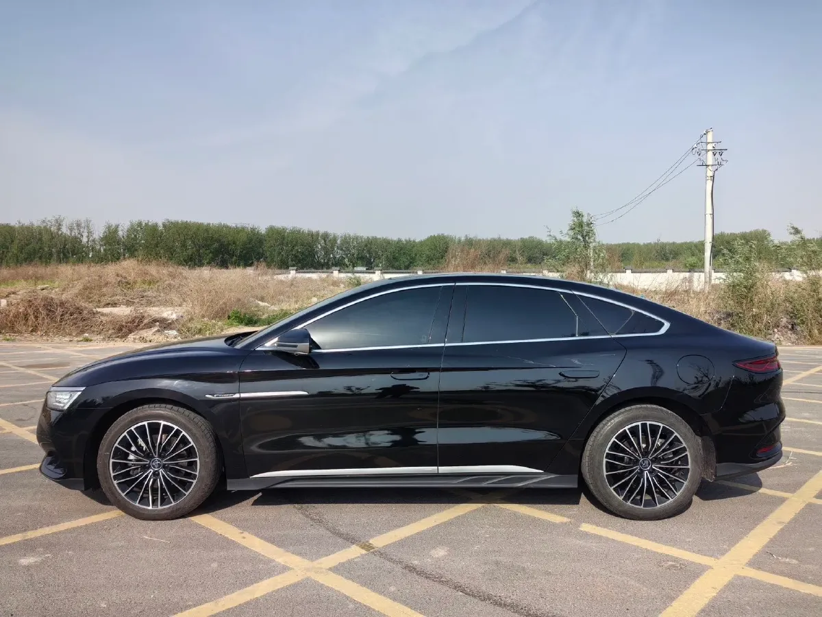 2022 Volkswagen Tiguan L 2.0T 186HP L4 7DCT,autocango,china used car exporter,china ev exporter,chinese used car exporter,chinese used ev exporter