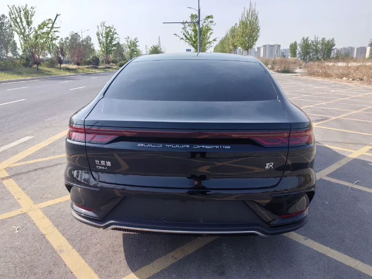 2022 Volkswagen Tiguan L 2.0T 186HP L4 7DCT,autocango,china used car exporter,china ev exporter,chinese used car exporter,chinese used ev exporter