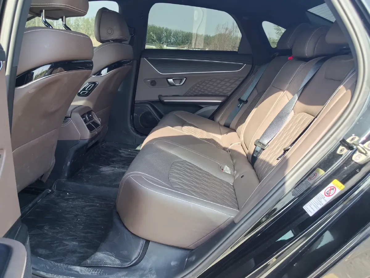 2022 Volkswagen Tiguan L 2.0T 186HP L4 7DCT,autocango,china used car exporter,china ev exporter,chinese used car exporter,chinese used ev exporter