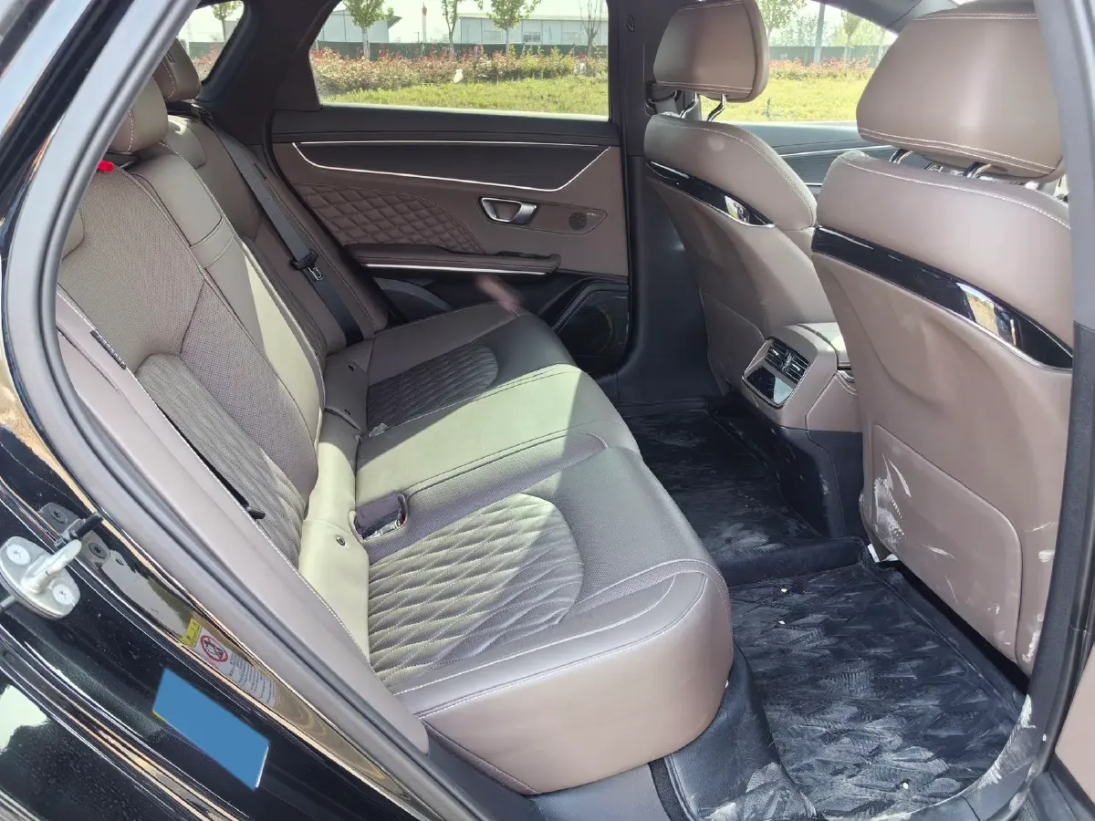 2022 Volkswagen Tiguan L 2.0T 186HP L4 7DCT,autocango,china used car exporter,china ev exporter,chinese used car exporter,chinese used ev exporter