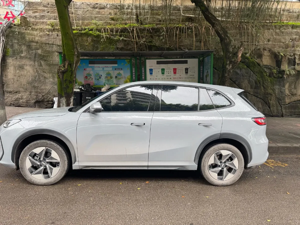 2024 LanDian E5 1.5L 110HP L4 E-CVT PHEV 17.52KWH,autocango,china used car exporter,china ev exporter,chinese used car exporter,chinese used ev exporter