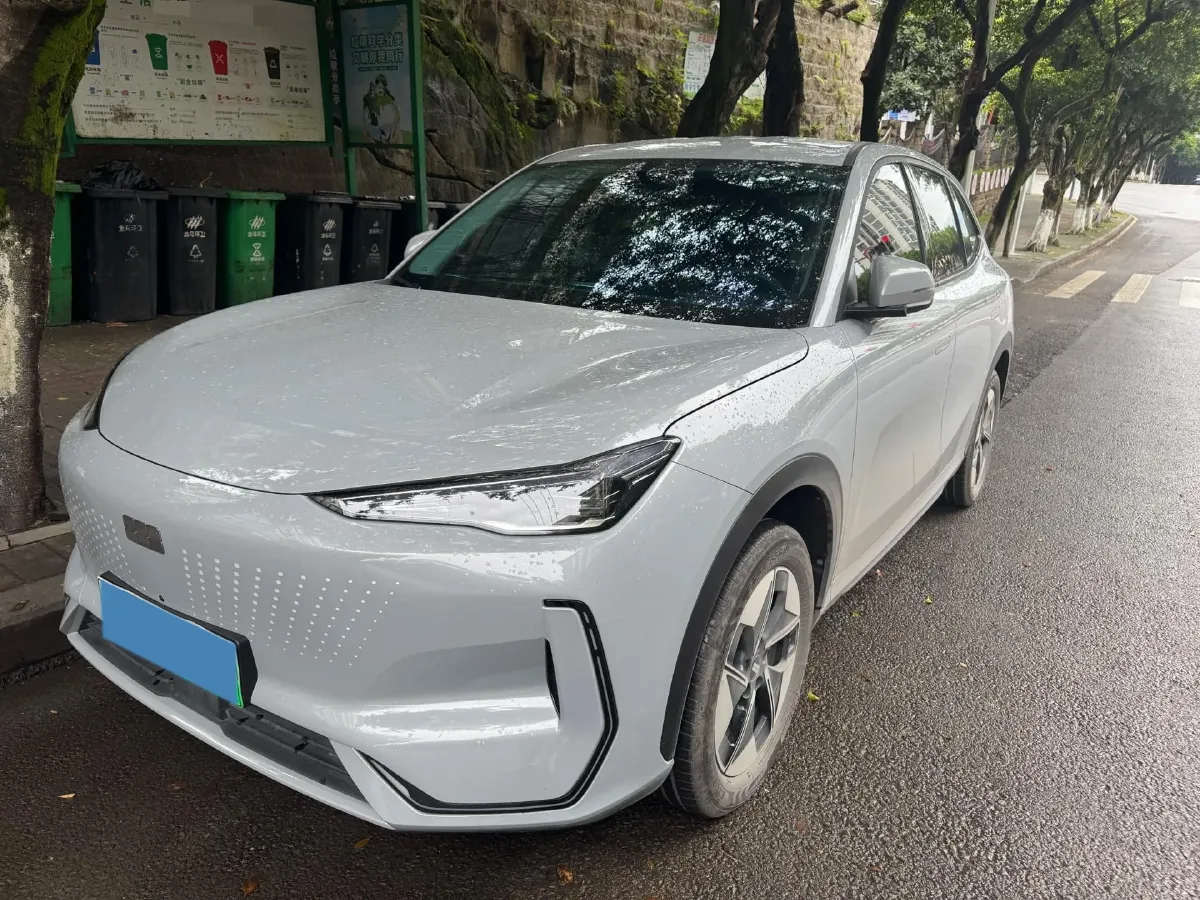 2024 LanDian E5 1.5L 110HP L4 E-CVT PHEV 17.52KWH,autocango,china used car exporter,china ev exporter,chinese used car exporter,chinese used ev exporter