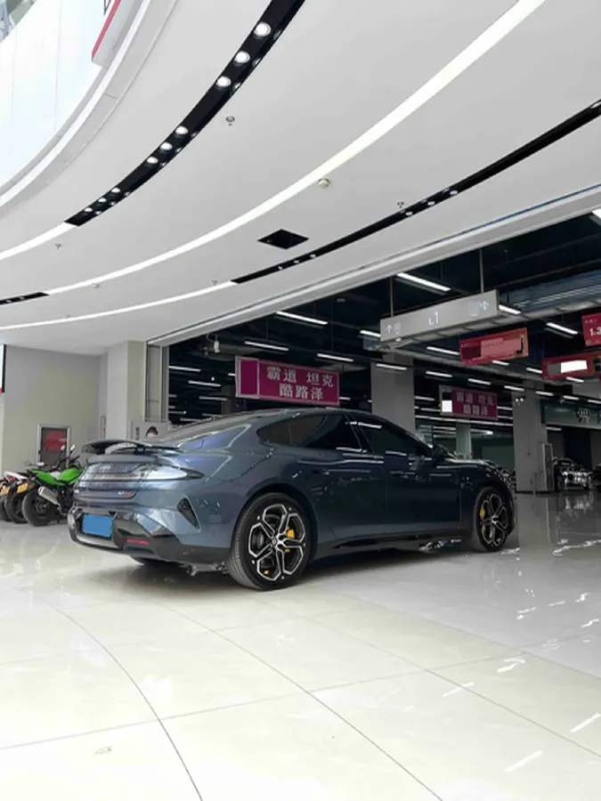 2024 MI SU7 BEV 101KWH,autocango,china used car exporter,china ev exporter,chinese used car exporter,chinese used ev exporter