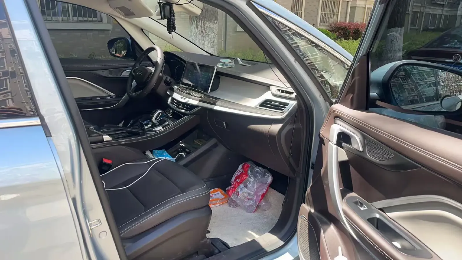 2021 Geely JiaJi 1.8T 184HP L4 7DCT,autocango,china used car exporter,china ev exporter,chinese used car exporter,chinese used ev exporter