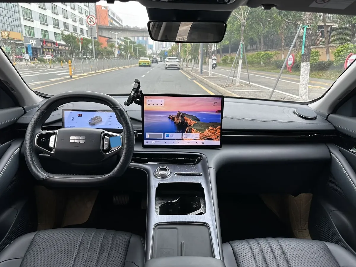 2024 LanDian E5 1.5L 110HP L4 E-CVT PHEV 17.52KWH,autocango,china used car exporter,china ev exporter,chinese used car exporter,chinese used ev exporter