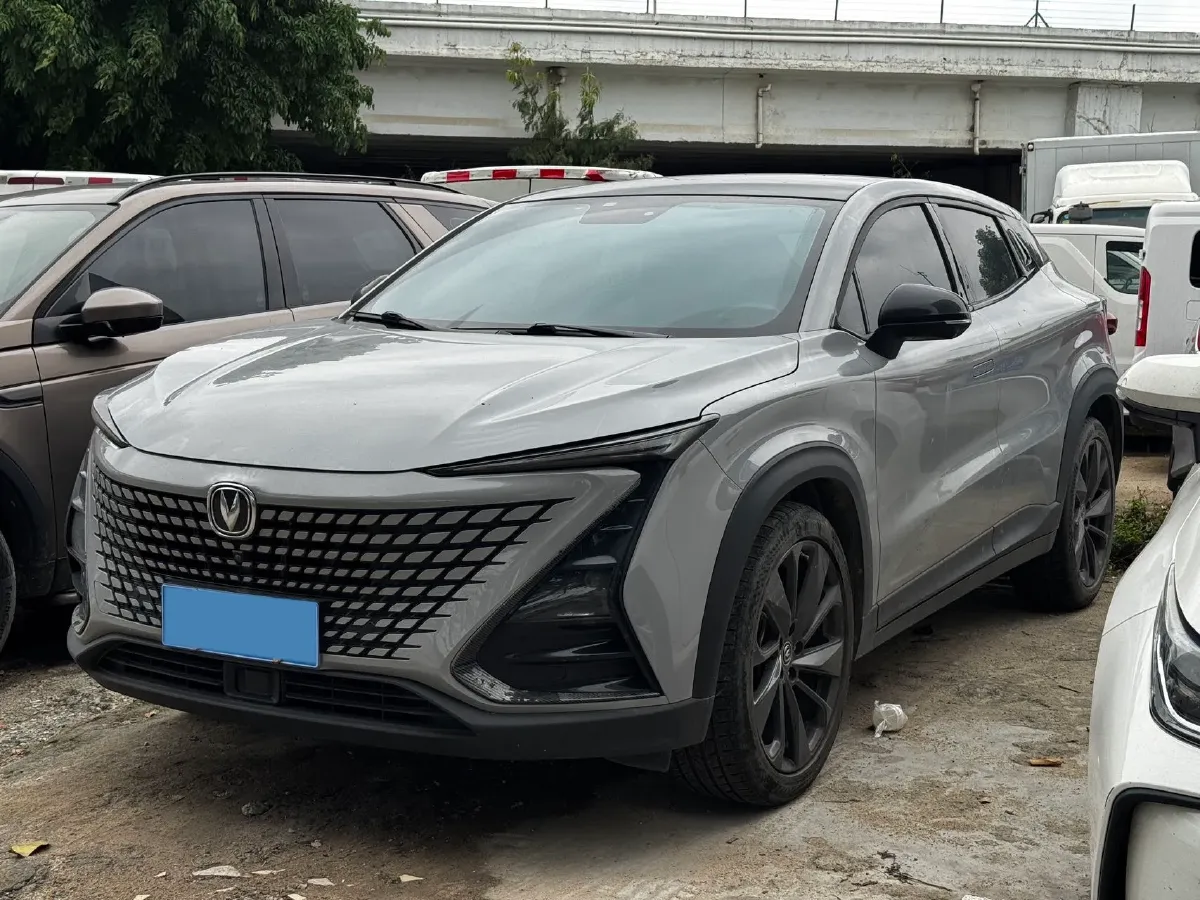 2020 ChangAn UNI-T 1.5T 180HP L4 7DCT,autocango,china used car exporter,china ev exporter,chinese used car exporter,chinese used ev exporter