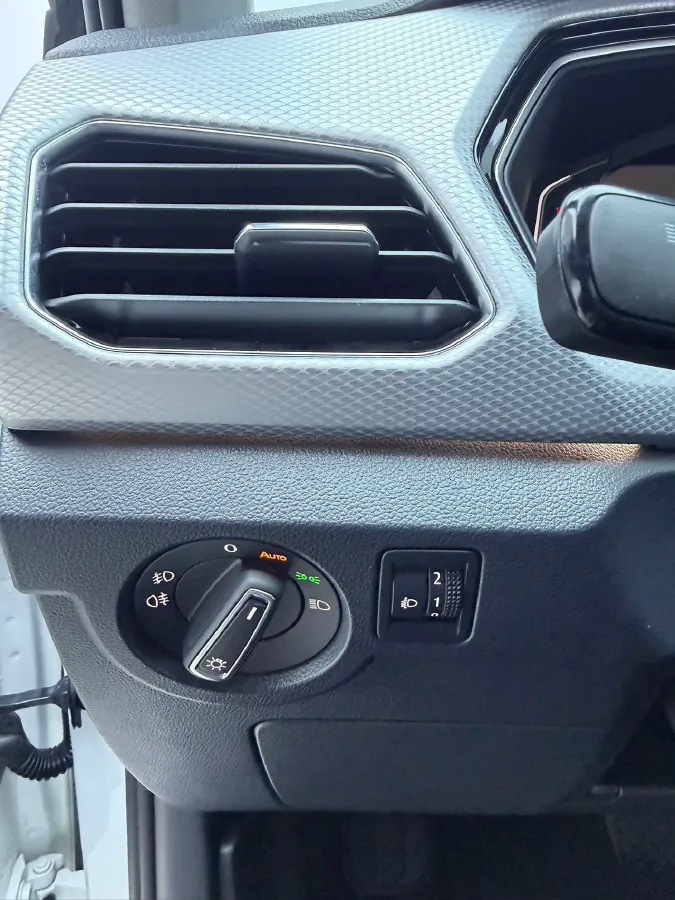 2021 Volkswagen Tacqua 1.5L 113HP L4 6AT,autocango,china used car exporter,china ev exporter,chinese used car exporter,chinese used ev exporter