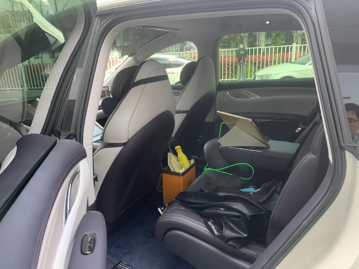 2023 IM LS7 BEV 90KWH,autocango,china used car exporter,china ev exporter,chinese used car exporter,chinese used ev exporter