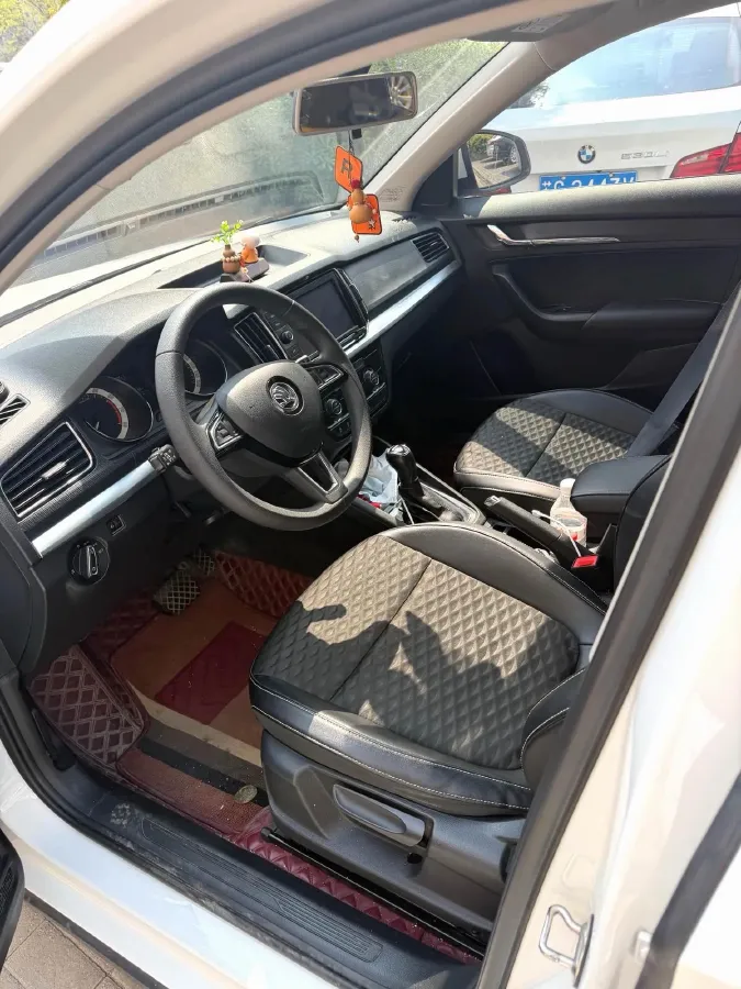 2020 Skoda Kamiq 1.2T 116HP L4 7DCT,autocango,china used car exporter,china ev exporter,chinese used car exporter,chinese used ev exporter