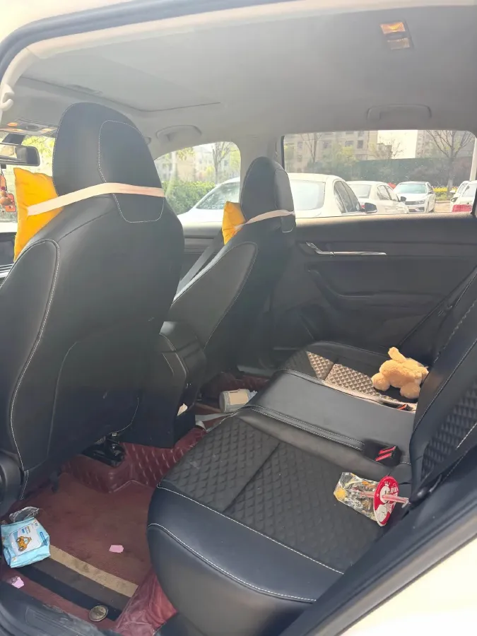 2020 Skoda Kamiq 1.2T 116HP L4 7DCT,autocango,china used car exporter,china ev exporter,chinese used car exporter,chinese used ev exporter