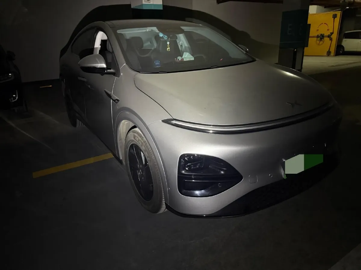 2025 Xpeng G6 BEV 68.5KWH,autocango,china used car exporter,china ev exporter,chinese used car exporter,chinese used ev exporter