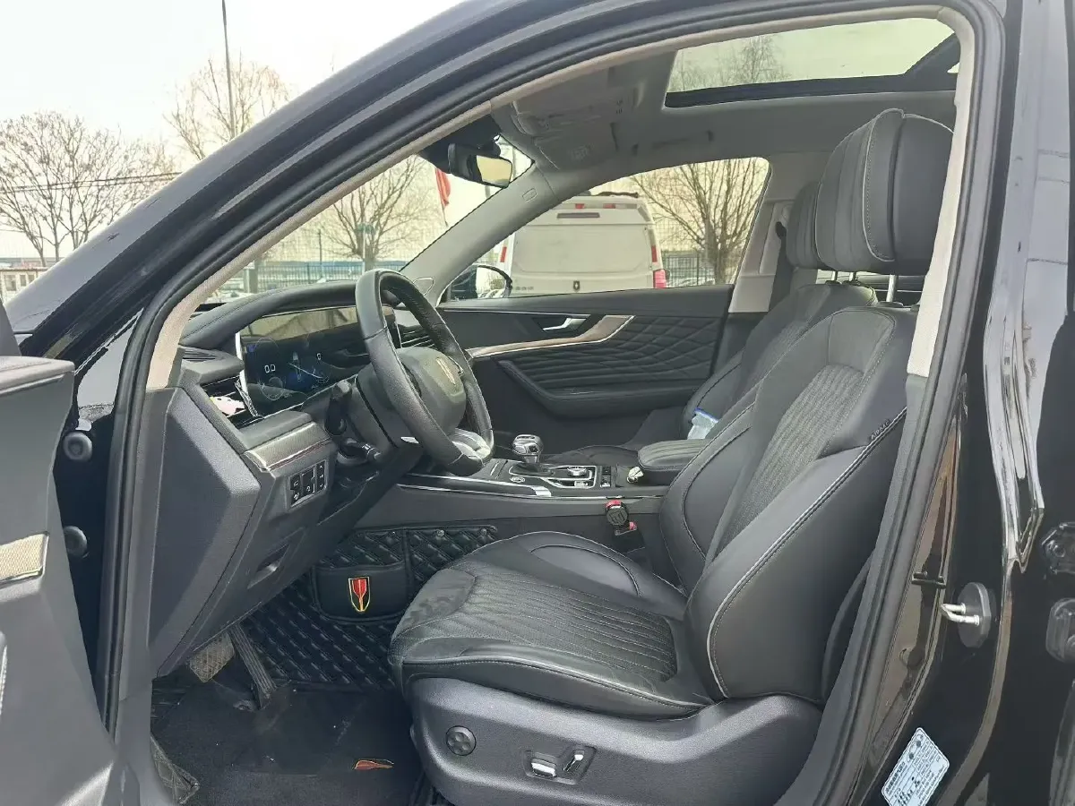 2022 HongQi HS5 2.0T 224HP L4 6AT,autocango,china used car exporter,china ev exporter,chinese used car exporter,chinese used ev exporter