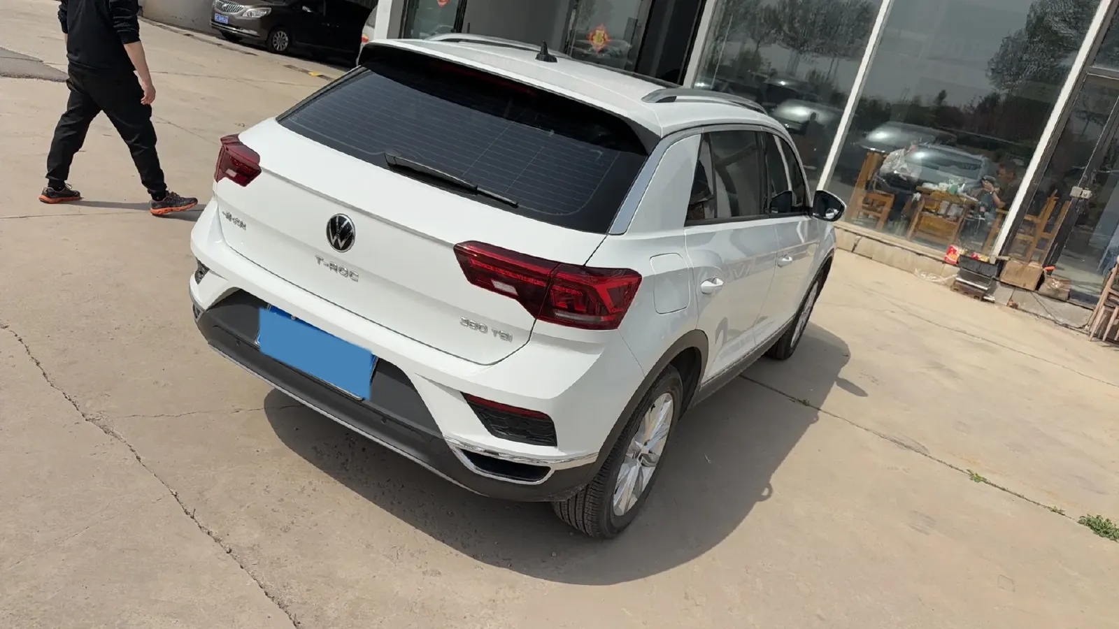 2022 Volkswagen T-Roc 1.4T 150HP L4 7DCT,autocango,china used car exporter,china ev exporter,chinese used car exporter,chinese used ev exporter