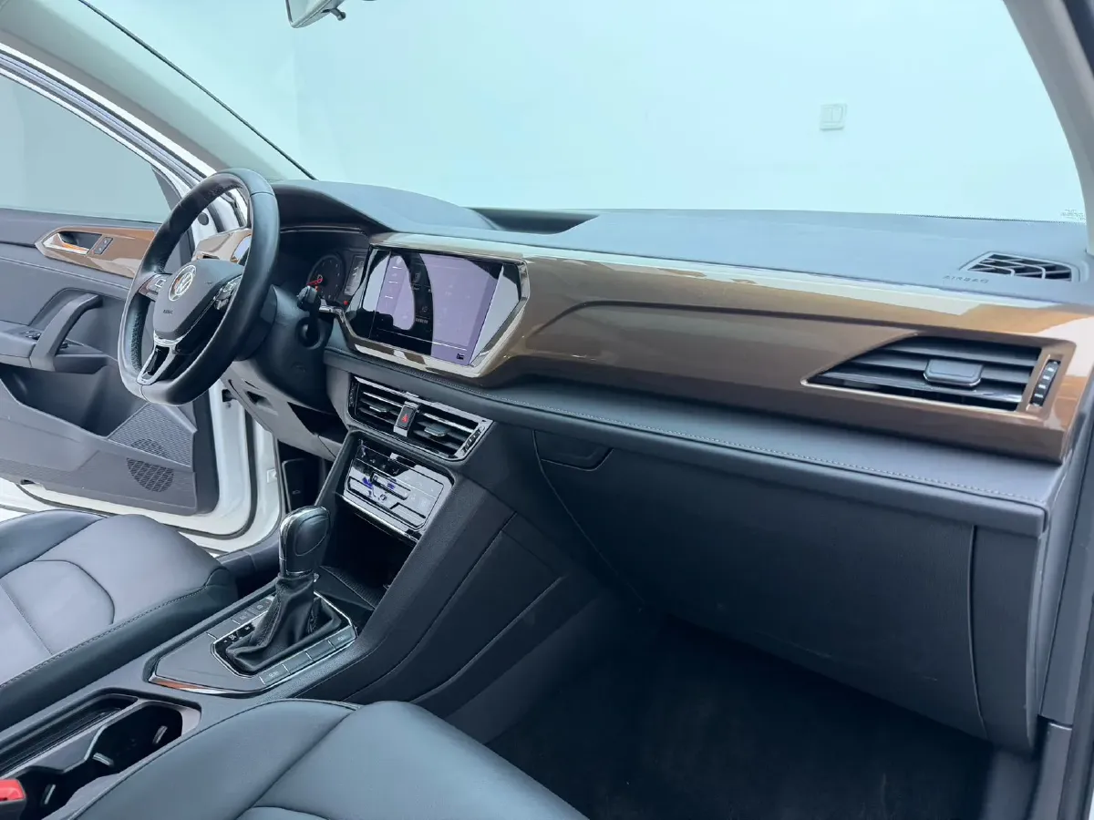 2021 Volkswagen Tharu 1.4T 150HP L4 7DCT,autocango,china used car exporter,china ev exporter,chinese used car exporter,chinese used ev exporter