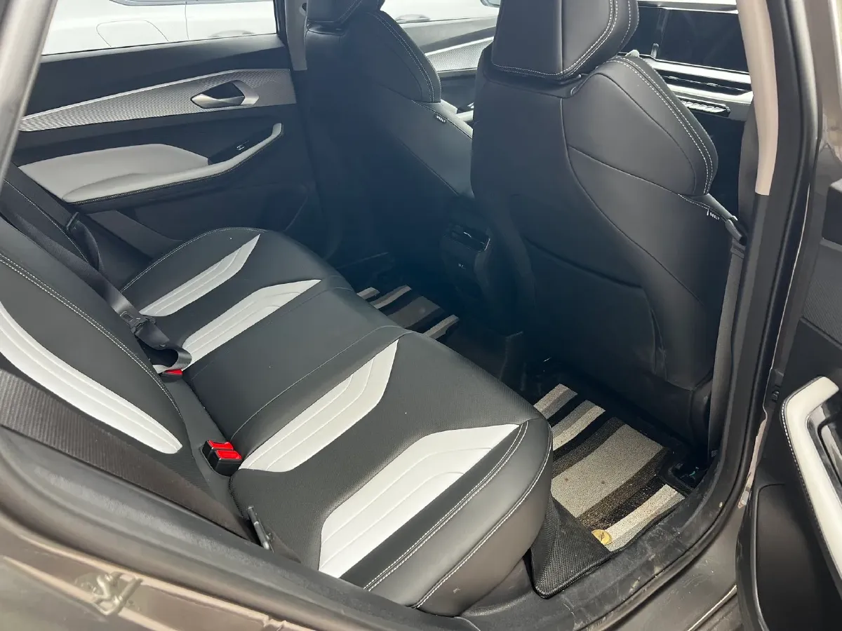 2024 Geely Binray 1.5T 181HP L4 7DCT,autocango,china used car exporter,china ev exporter,chinese used car exporter,chinese used ev exporter