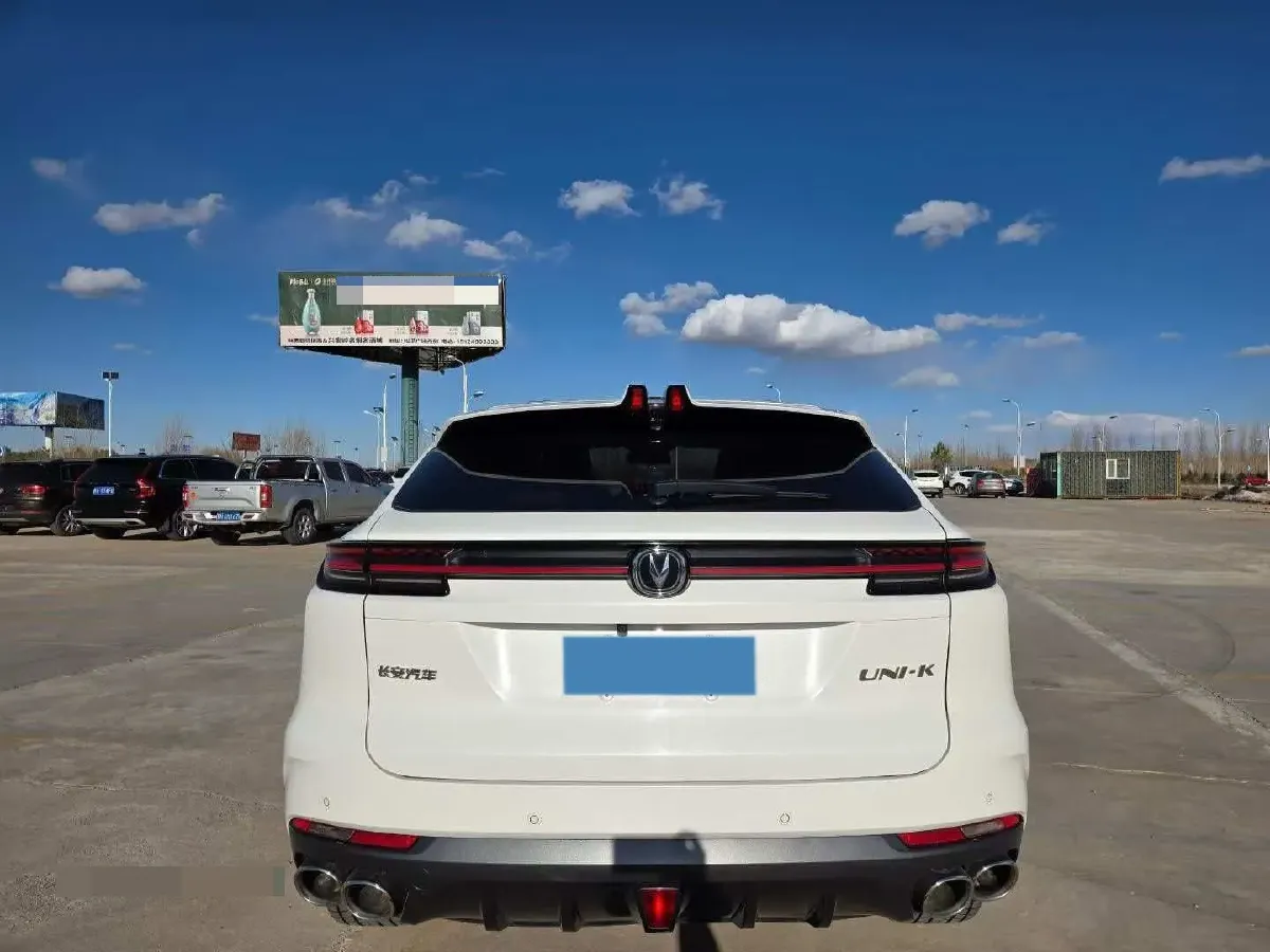 2021 ChangAn UNI-K 2.0T 233HP L4 8AT,autocango,china used car exporter,china ev exporter,chinese used car exporter,chinese used ev exporter
