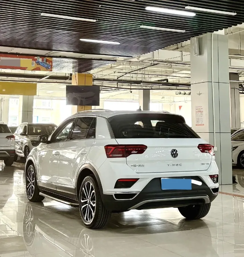 2022 Volkswagen T-Roc 1.4T 150HP L4 7DCT,autocango,china used car exporter,china ev exporter,chinese used car exporter,chinese used ev exporter